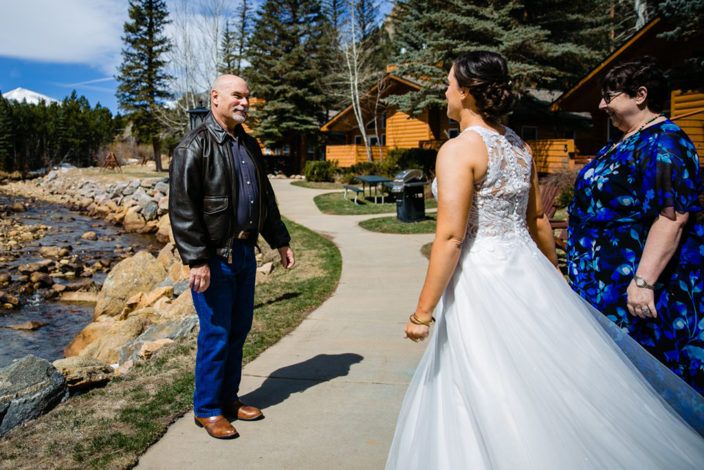 Rocky Mountain National Park wedding elopement in Colorado.  Photography by Shannon Cain Photography.
