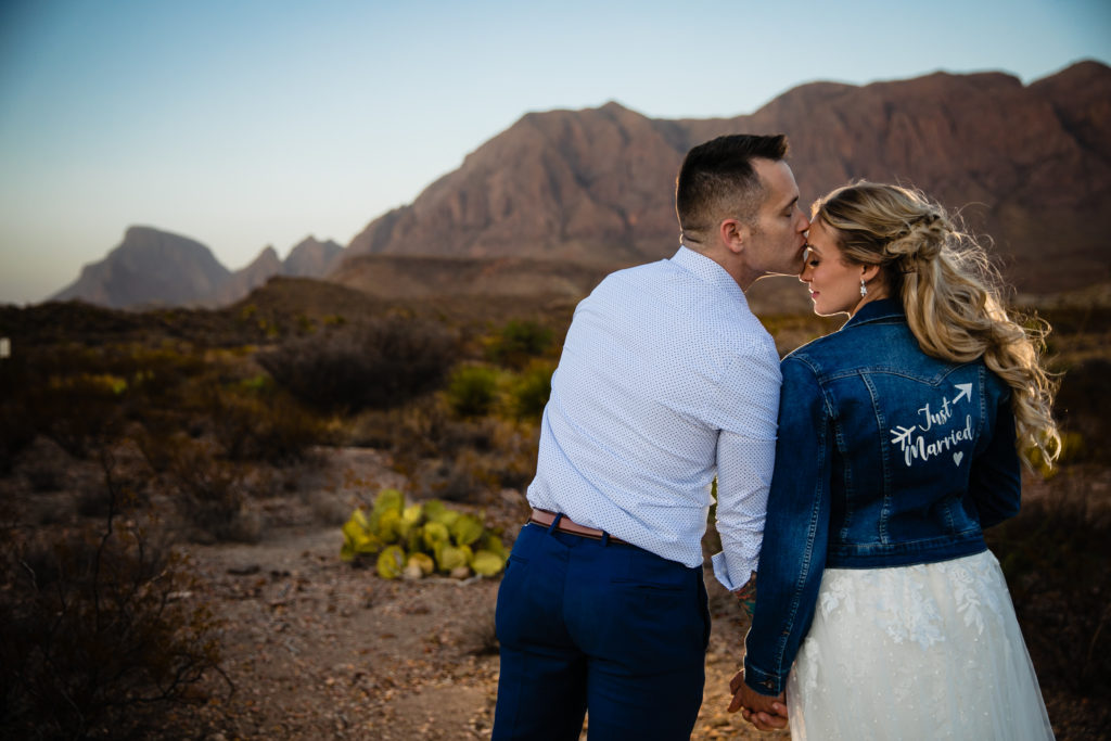 Couple gets married in Chisos Basin at Big Bend National Park.  Photography by Shannon Cain Photography.