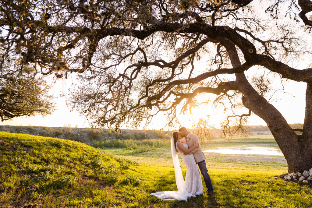 Wedding in Blanco, TX at Carriage Hills Ranch Event Venue.  Shannon Cain Photography