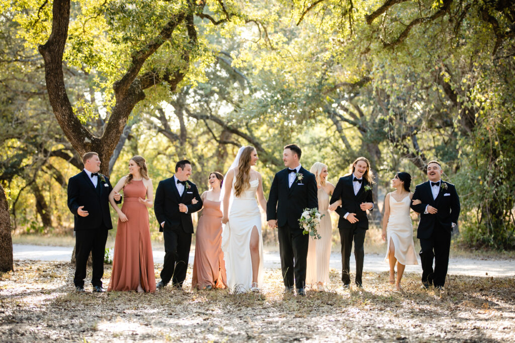 Elise and Sean get married in La Vernia, Texas.  Shannon Cain Photography