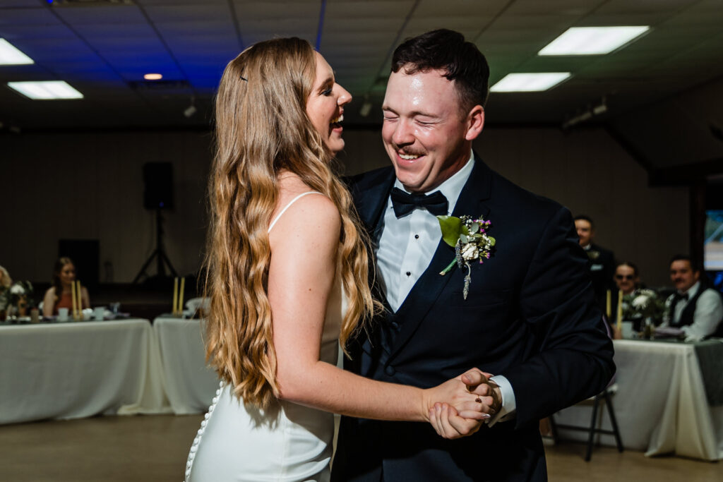 Elise and Sean get married in La Vernia, Texas.  Shannon Cain Photography