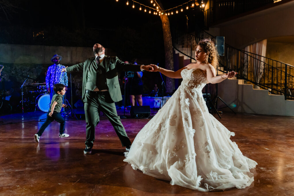 Spring Wedding at Messina Inn in Wimberley, TX. Shannon Cain Photography